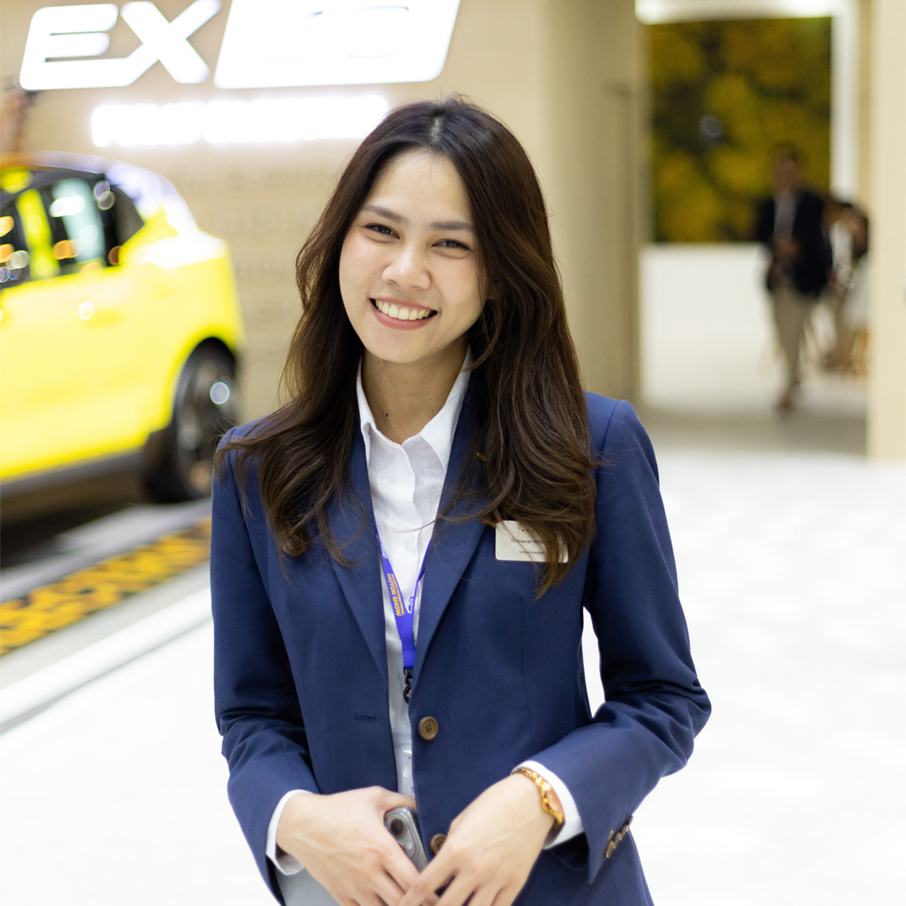 คุณ ธนวรรณ ขลิกคำ
